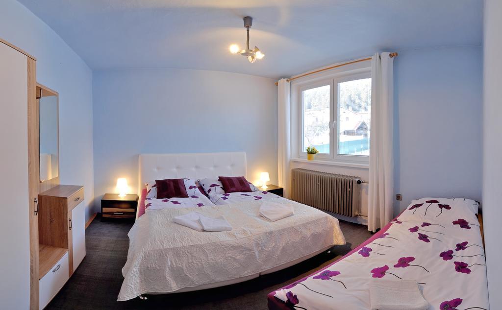 7 Star Wishes Hotel Liptovsky Hradok Bagian luar foto
